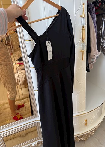 Siyah V Yaka İnce Triko Midi Elbise - Görsel 3