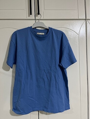 Pull bear t shirt