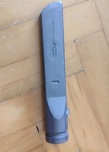 dyson dc32