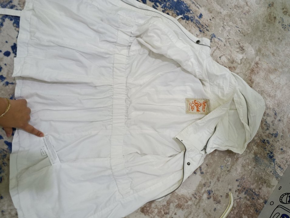 Beyaz Kemerli Kısa Kollu Kadın mont - Görsel 3