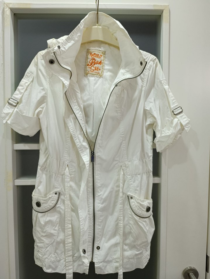 Beyaz Kemerli Kısa Kollu Kadın mont - Görsel 2