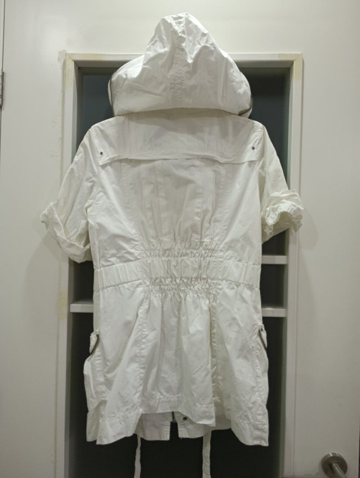 Beyaz Kemerli Kısa Kollu Kadın mont - Görsel 4