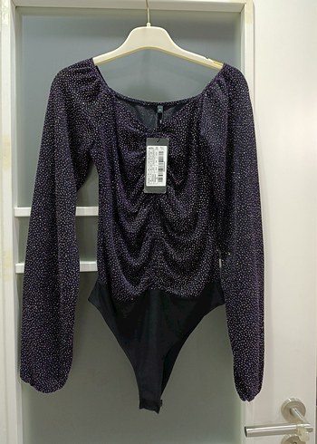 Siyah pullu V Yakalı Mini zıbın - Görsel 2