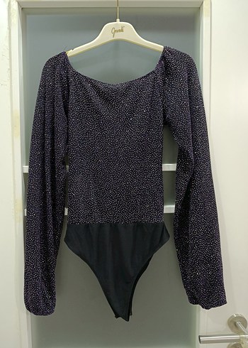 Siyah pullu V Yakalı Mini zıbın - Görsel 5