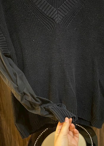 Siyah V Yaka Örgü Kadın Kazak - Görsel 2