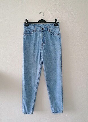 Mom Jeans