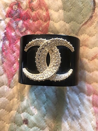 chanel cuff