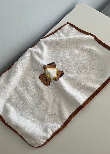 Nakışlı Beyaz Erkek Çocuk Bornoz takımı - Görsel 3