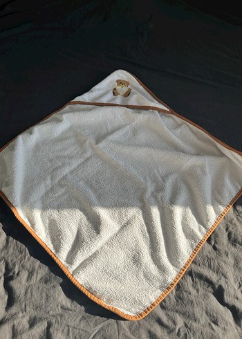 Nakışlı Beyaz Erkek Çocuk Bornoz takımı - Görsel 6