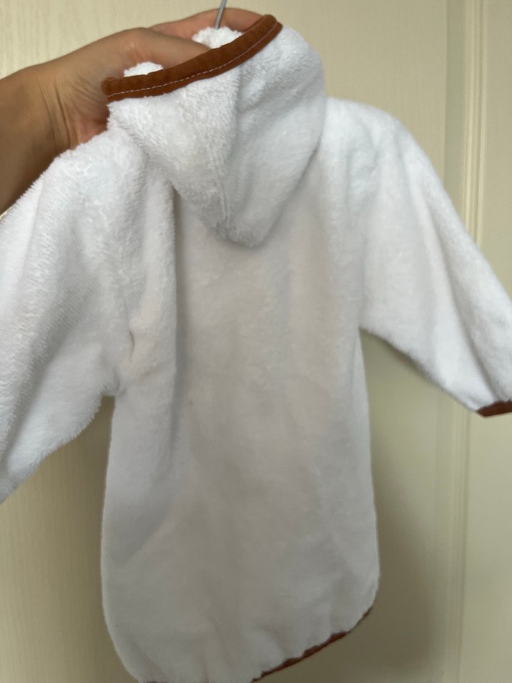 Nakışlı Beyaz Erkek Çocuk Bornoz takımı - Görsel 2