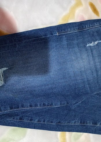 Yırtık Detaylı Mavi Kadın Denim Pantolon - Görsel 2