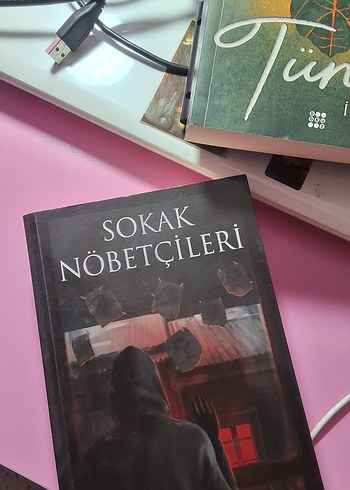 Sokak Nöbetçileri İmzalı