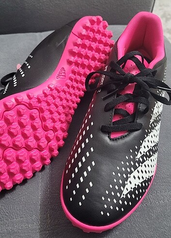 Adidas predator
