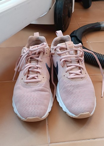 39 Beden Nike Kadın Spor Ayakkabı