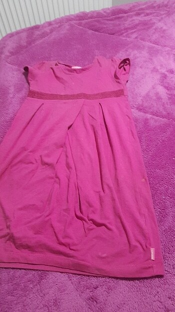 Pembe elbise