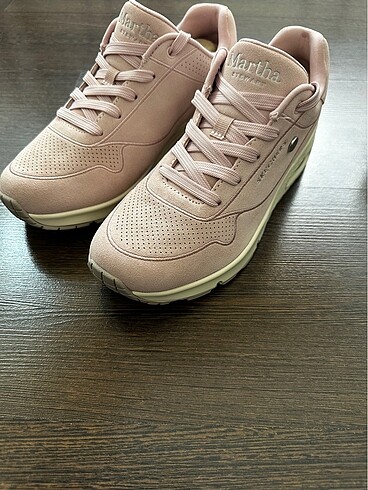 Skechers Martha Stewart Koleksiyonu