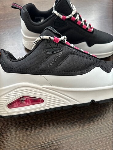 Skechers SKECHERS UNO 37 numara