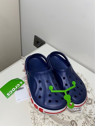 37 Beden Crocs terlik