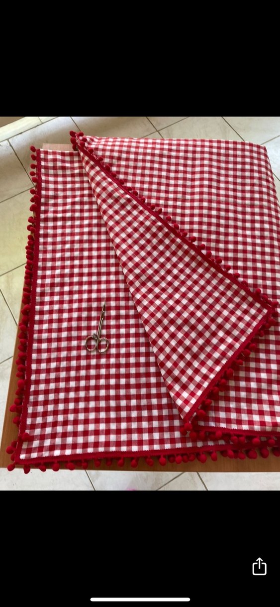 Kareli Kırmızı Masa Örtüsü - Görsel 2