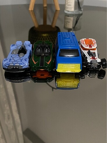  Beden Hot wheels