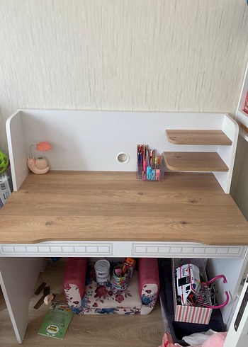 Ikea Çalışma masası ve kitaplık rafı