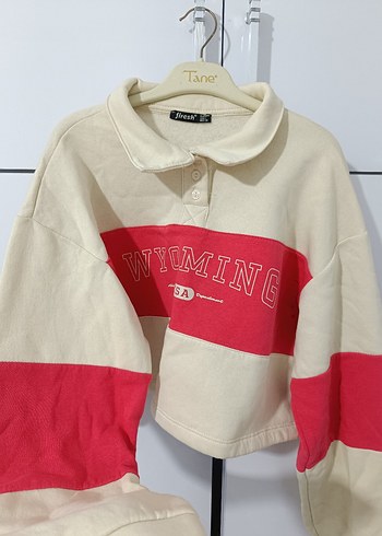 m Beden pembe Renk Pembe Renkli Kısa Kesim Düğmeli Sweatshirt