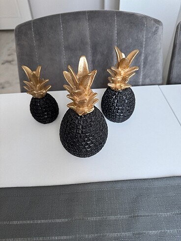 Aksesuar , dekorasyon Ananas biblo 3 adet