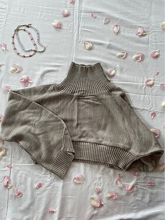 Trendyol & Milla boğazlı crop kazak