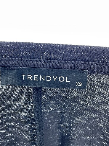 xs Beden siyah Renk Trendyol & Milla T-shirt %70 İndirimli.