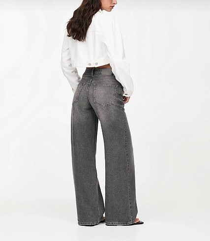 Pull and Bear Yüksek bel geniş paça jean