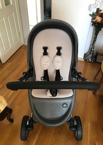 Beyaz ve gri bebek arabası - Görsel 7