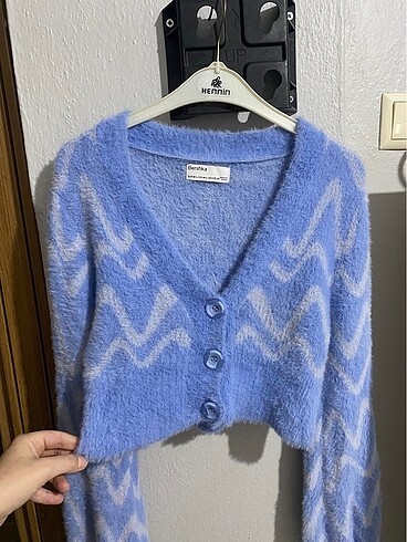 m Beden Bershka Düğmeli Mavi Crop Kazak