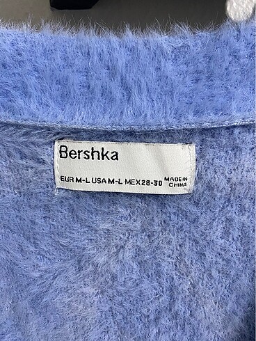 m Beden mavi Renk Bershka Düğmeli Mavi Crop Kazak