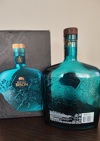Royal Bison Vodka Koleksiyonluk Boş Şişe 700ml  Orijinal Kutulu - Görsel 2
