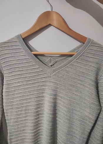 V Yaka Gri Triko Midi Tunik Elbise - Görsel 4