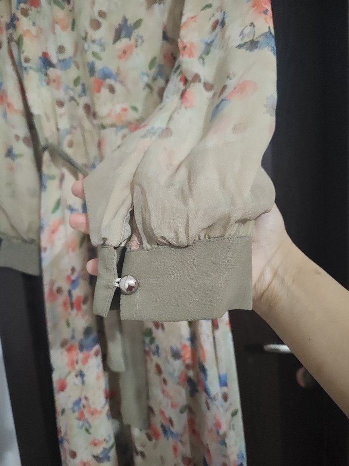 Bej Çiçek Desenli Uzun Şifon Elbise - Görsel 5