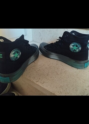 39 Beden siyah Renk siyah mavi converse orijinal