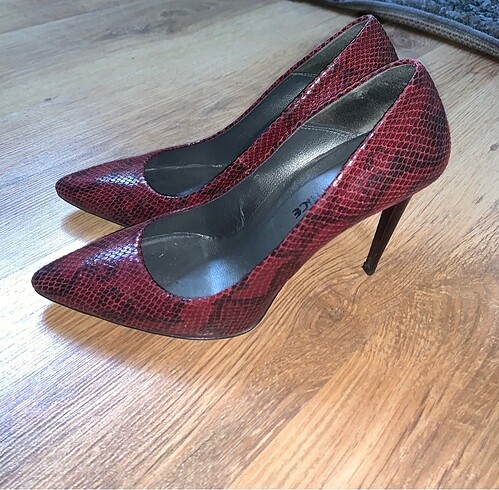 Zara bordo yilan derili stiletto topuklu ayakkabi