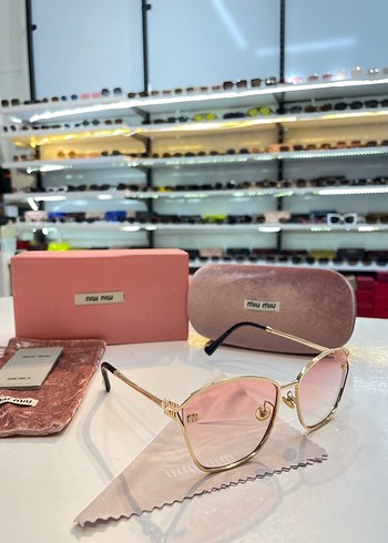 Miu Miu Miu Miu Pembe Transparan Kadın Güneş Gözlüğü