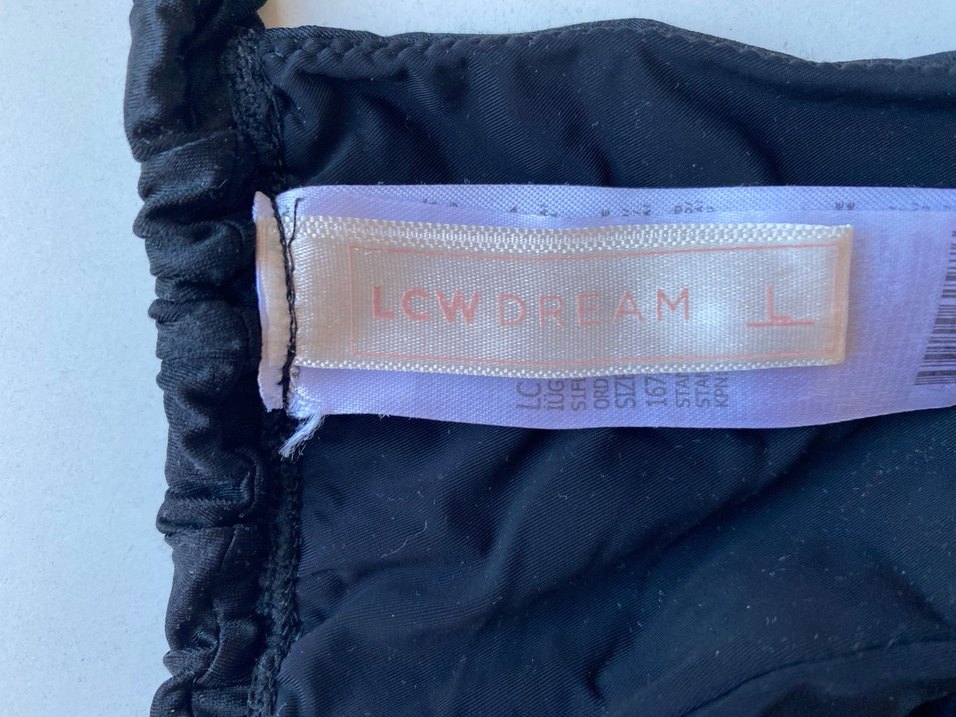 Siyah İnce Askılı Kadın Bikini Üstü - Görsel 2