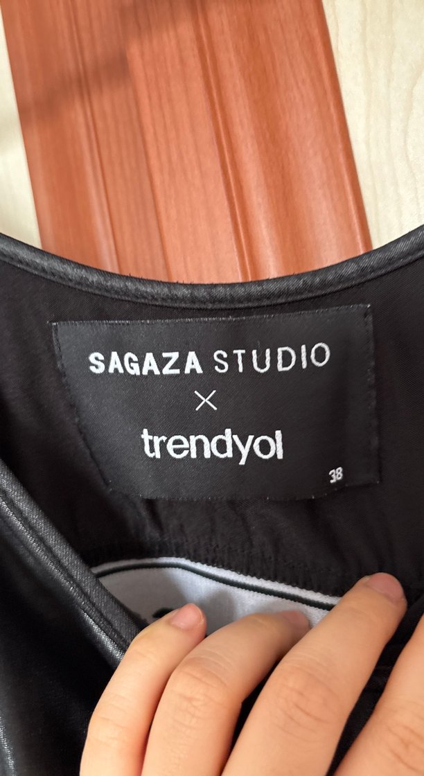 Siyah Deri Crop Büstiyer - Görsel 3