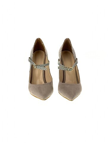 37 Beden PreLoved Stiletto %70 İndirimli.