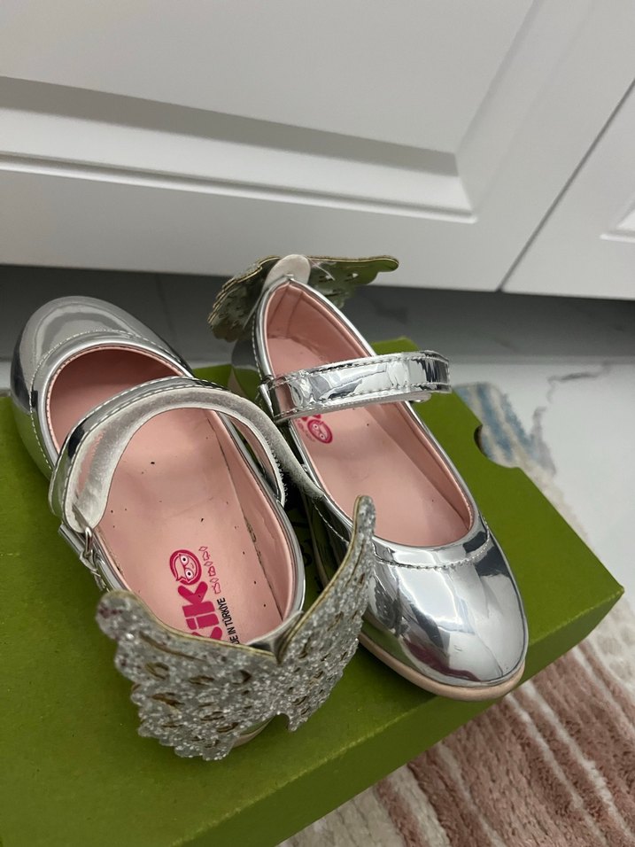 Kız Çocuk Metalik Gri Tokalı Babet - Görsel 2