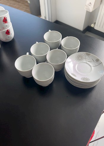 Beyaz ve Gri Desenli 6'lı Fincan ve Tabak Seti