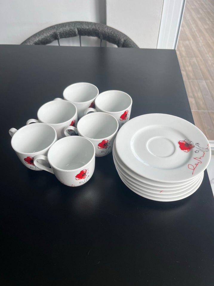 Beyaz Papatya Desenli 6'lı Fincan ve Tabak Seti - Görsel 2