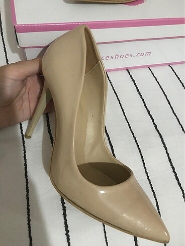 Diğer Stiletto