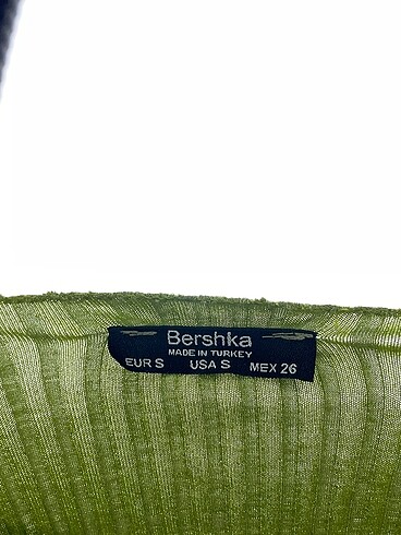 s Beden yeşil Renk Bershka Bluz %70 İndirimli.