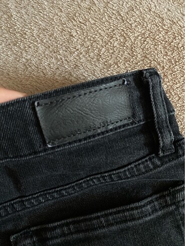 34 Beden mango siyah jean