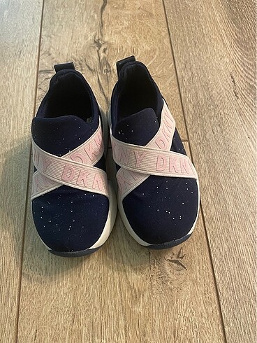 Dkny bebek ayakkabı 22 numara