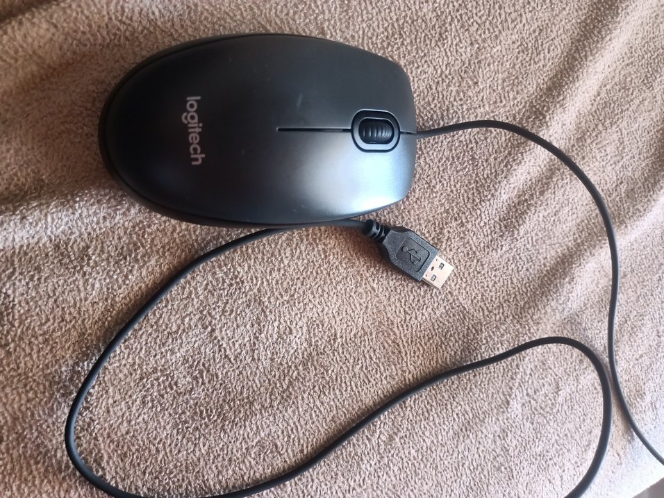 Logitech Kablolu Siyah Optik Mouse - Görsel 2